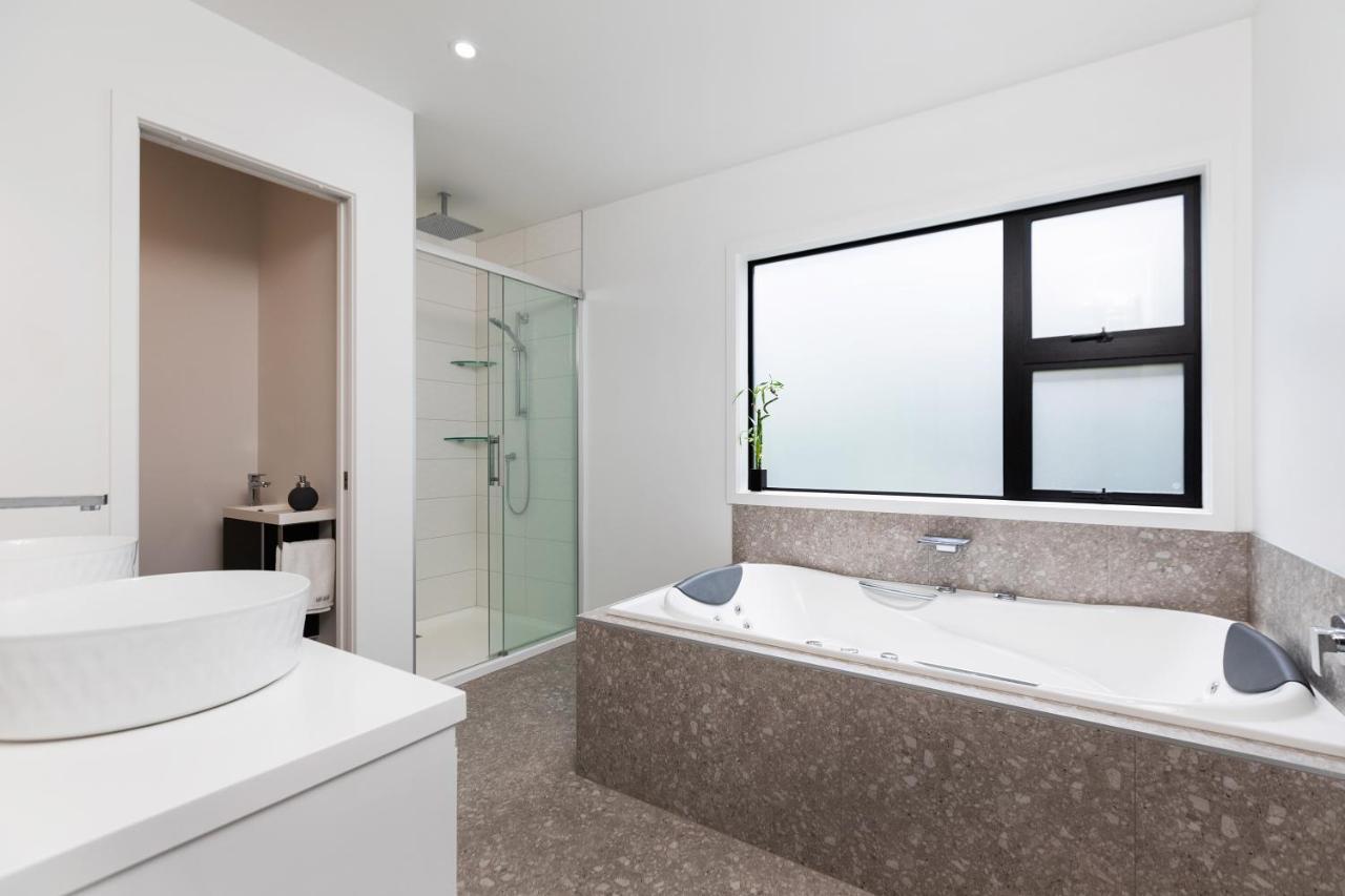 Oakura Beach Front Apartments Kültér fotó